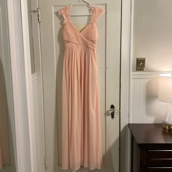 Dresses & Skirts - Pink Women’s Dress w/Flower Shoulders. Bridesmaid Dress or Any Occasion. Size M
